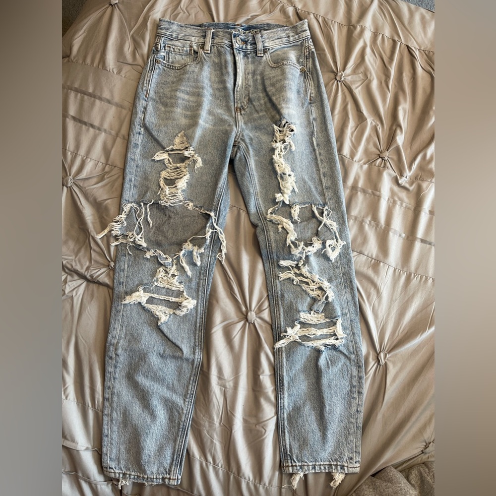 American eagle Mom jeans